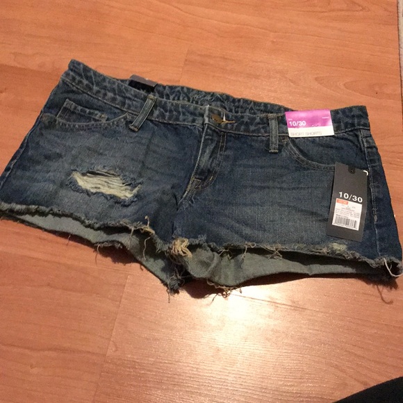 Cut off shorts, - Picture 2 of 4